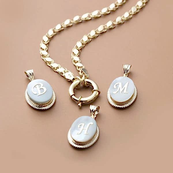 Ay Işığı Harf Kolye